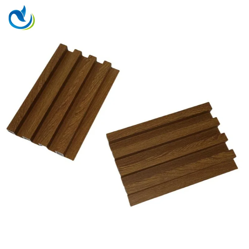 Újrahasznosított műanyag fűrészáru gyártó WPC táblák